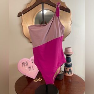 Women’s Old Navy Colorblock Pink and Purple One-Shoulder Swimsuit Osxe Small